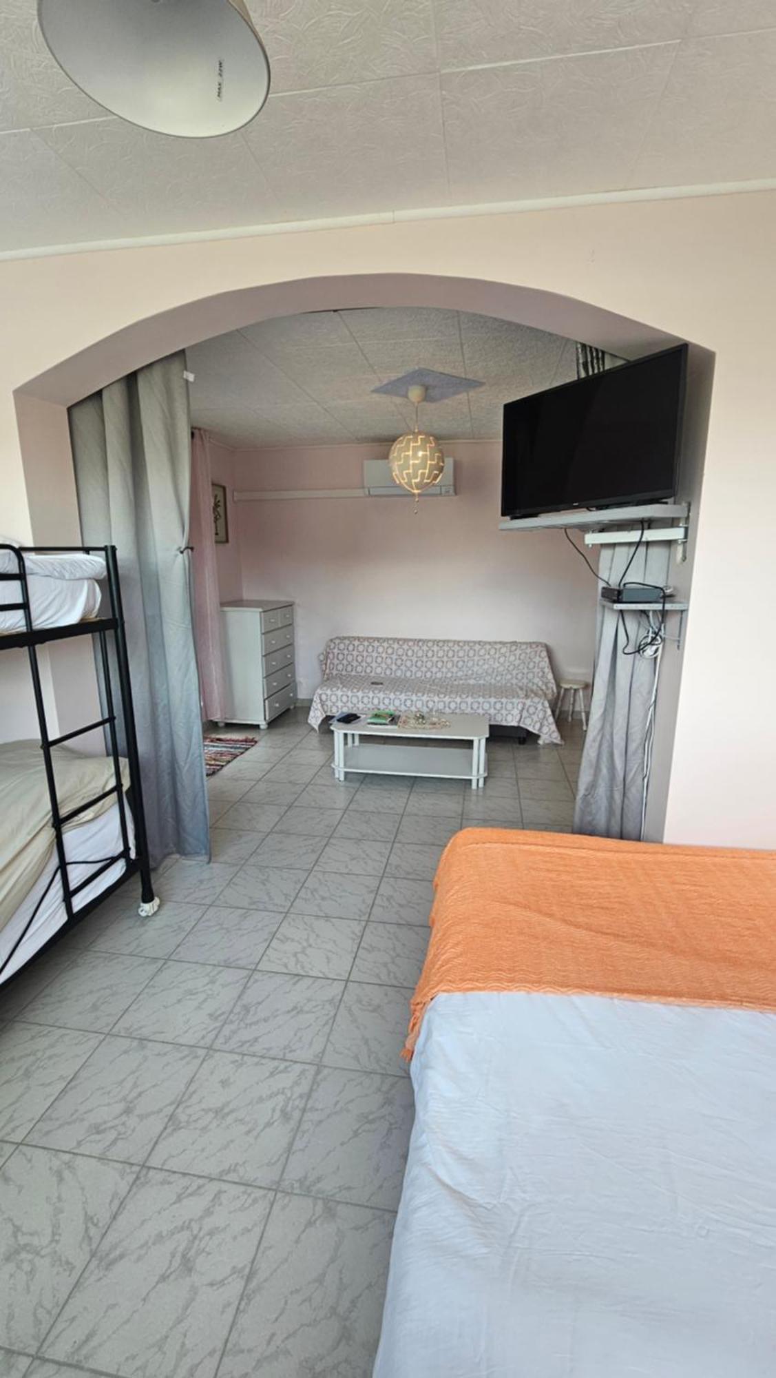 Gite Esprit Etape Saint-Barthélemy-de-Vals 外观 照片
